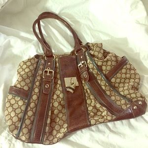 Nine West brown bag with green accent detail