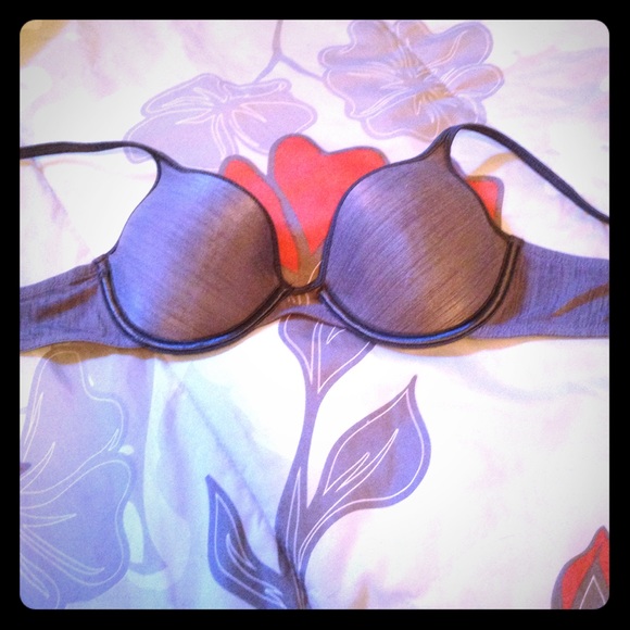 t shirt bra