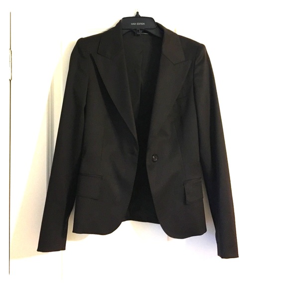 Gucci blazer.  Excellent condition.