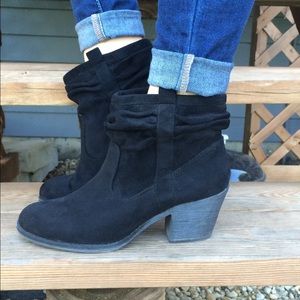 Faux Suede ankle boots 9.5