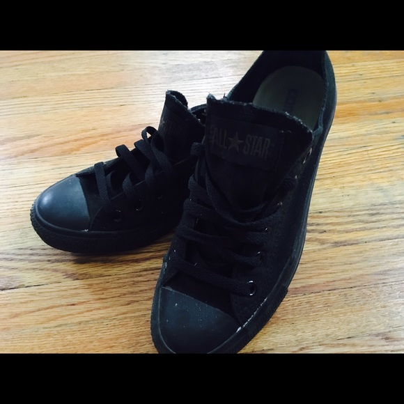 Black Converse