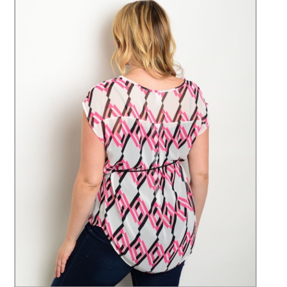 Closeout! New Beautiful plus size top - Picture 2 of 2
