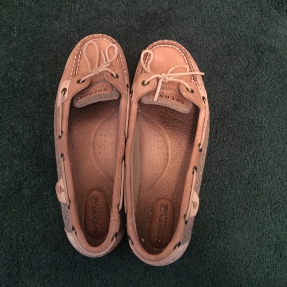 Sperry topsiders