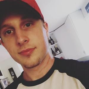 Meet your Posher, Aaron