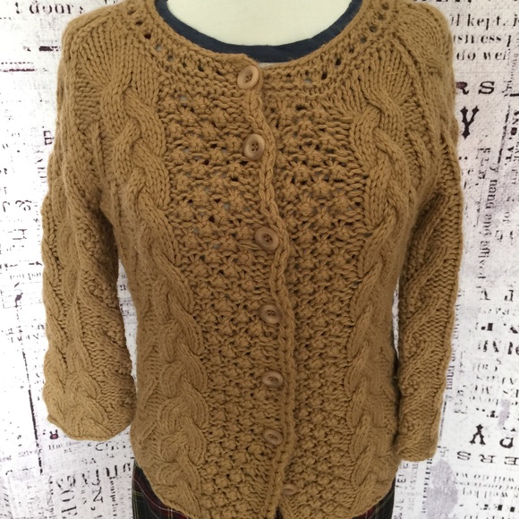 Cable knit cardigan - Picture 2 of 3