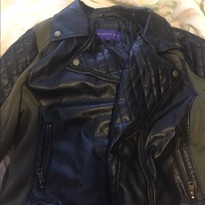 Madden girl Olive and Black quilted Fall jacket