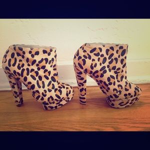 Senso Wilma Ankle Bootie - Cheetah - Last Call