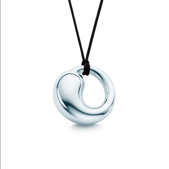 Tiffany Peretti eternal circle pendant necklace