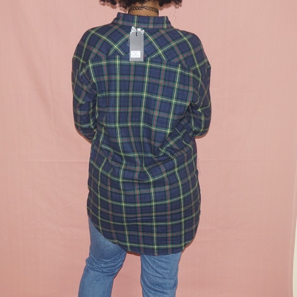 Oversized plaid top - Picture 2 of 3