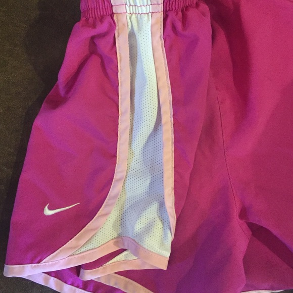 Nike running shorts - Picture 2 of 3