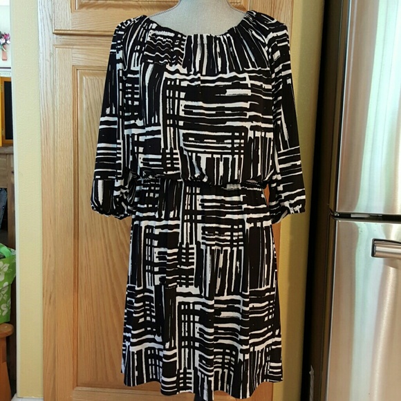 AB Studio Dresses & Skirts - Women's XL Black and white dress
