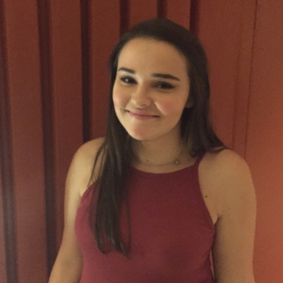 Meet your Posher, Virginia