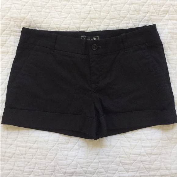 Aritzia Shorts with cuffs