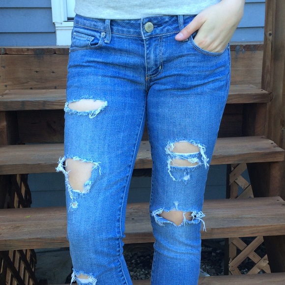 BLACK FRIDAY SALE American Eagle skinny jean 8