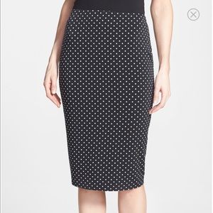 Vince camuto b&w polka pencil skirt