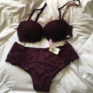 Bra and underwear set