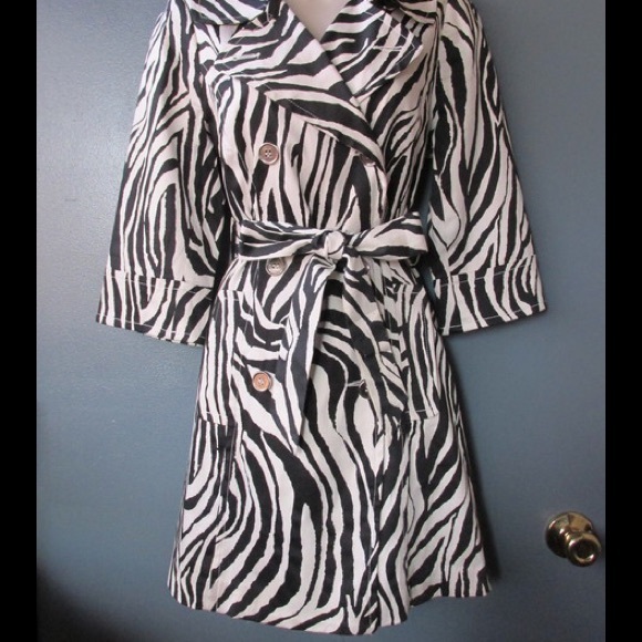 Divine Zebra Print Coat W/Buttons & Belt - Lined - Picture 4 of 4