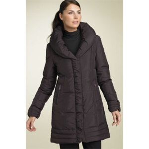 Tahari Pillow Collar Down Coat in Navy