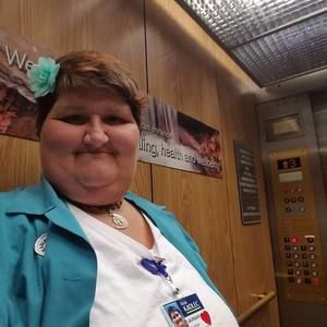 Meet your Posher, Laura