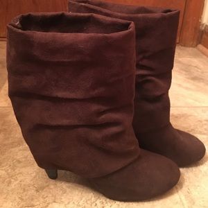 Brown suede booties!