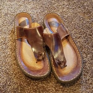 Born women's leather sandals size 10