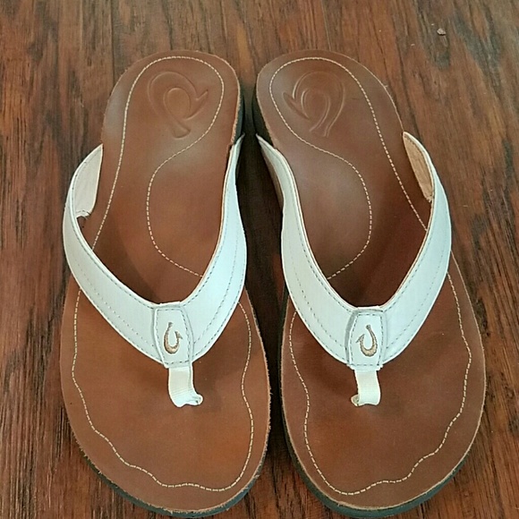 Olukai flipflops