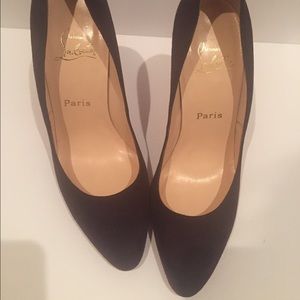 Christian Louboutin suede pump