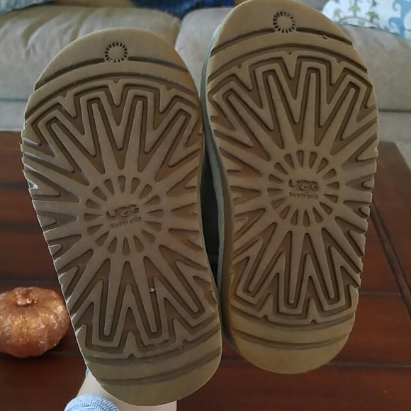 UGG toddler boots - Picture 4 of 4