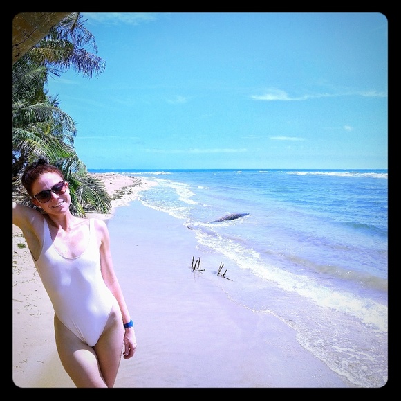 Meet your Posher, Camilla - Picture 1 of 1