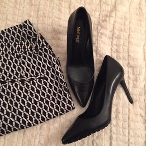 Black Nine West Pumps