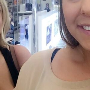 Meet your Posher, Jasmin