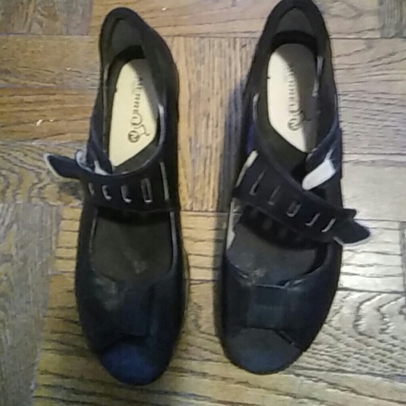 Merrill women's shoes