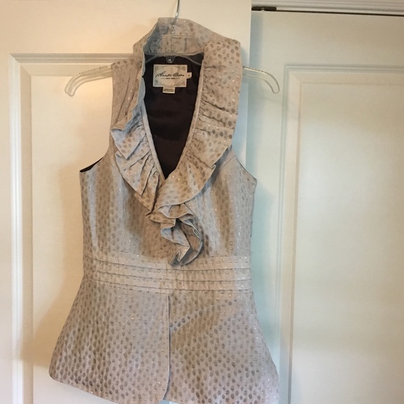 Hunter Dixon size 8 ruffle top