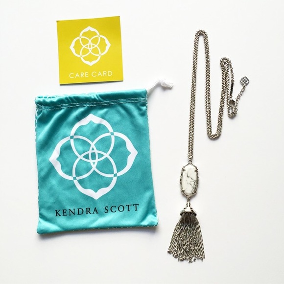 Kendra Scott Jewelry - 🆕Kendra Scott Howlite Everly Necklace
