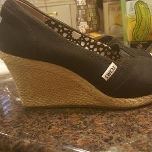 Toms wedges NEW