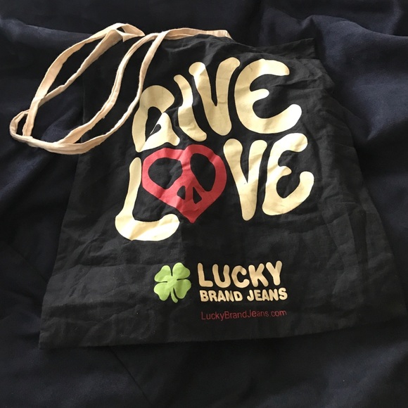 Lucky tote!