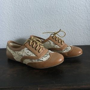 Adorable Oxfords with Lace