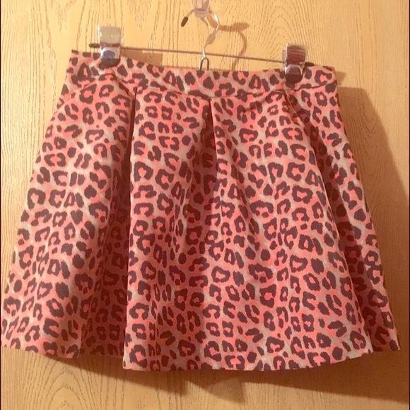 Forever 21 leopard print skater skirt
