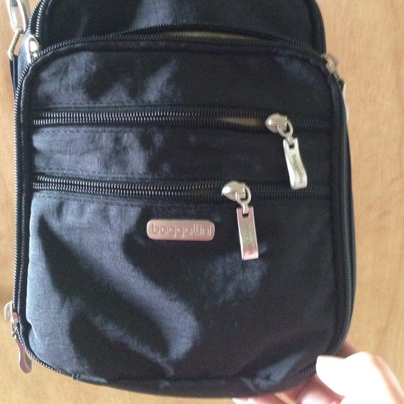 Baggalini crossbody