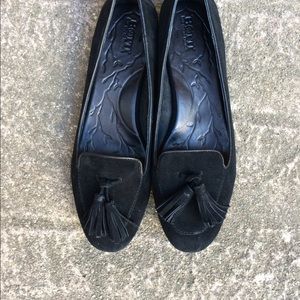 Born shoes size 10m, black suede flats, new