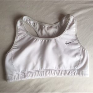 Nike Women's Sports Bra - S/White
