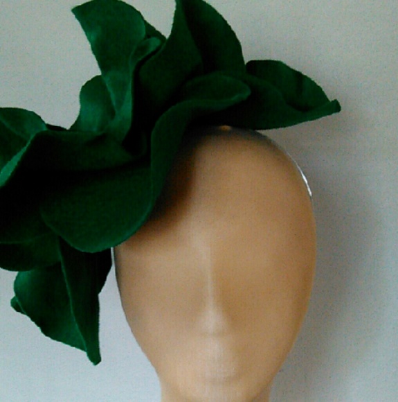 Dark green felt rosette fascinator headband main image 6
