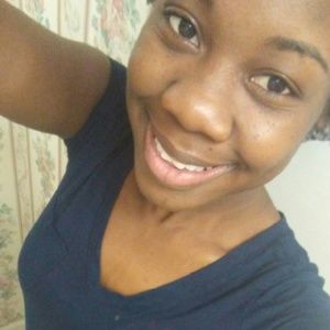 Meet your Posher, Alexia