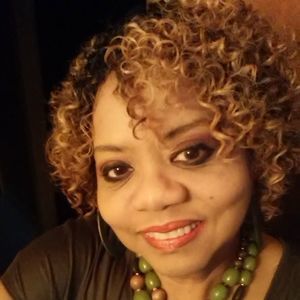 Meet your Posher, Henrena