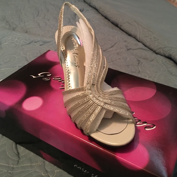 Heeled sandals