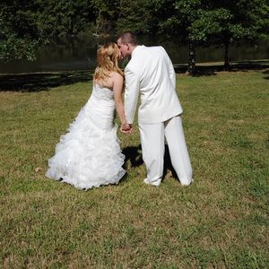 Meet your Posher, Logan