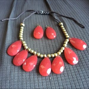 Red necklace set