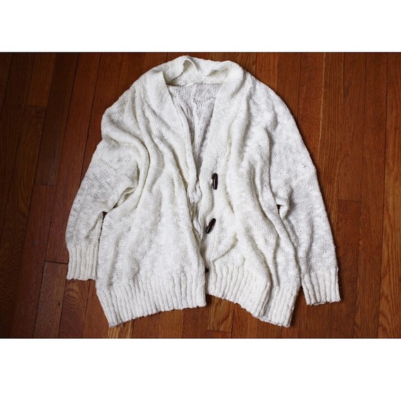 NEW Chunky White Cardigan from LF