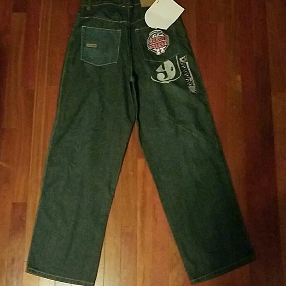 Jeans - Picture 3 of 4