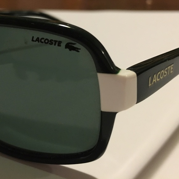 Lacoste Sunnies - Picture 3 of 6